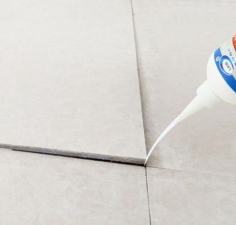 景德镇瓷砖空鼓维修公司分享卫生间瓷砖脱落的原因可能有以下几点